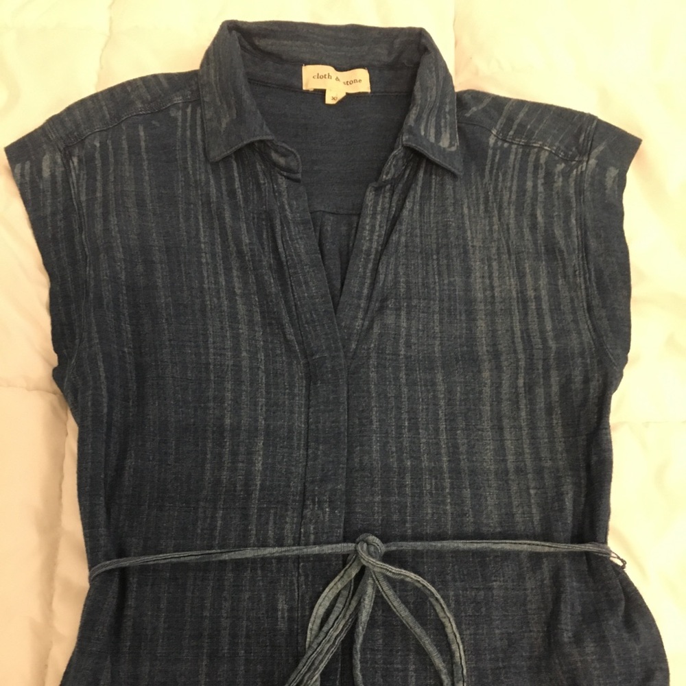 Cloth & Stone Long Tunic/Blouse - Picture 2 of 8